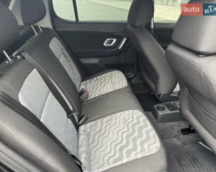 Черный Шкода Фабия, объемом двигателя 1.39 л и пробегом 167 тыс. км за 6450 $, фото 21 на Automoto.ua