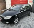 Черный Шкода Фабия, объемом двигателя 1.6 л и пробегом 190 тыс. км за 6500 $, фото 3 на Automoto.ua