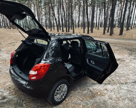 Черный Шкода Фабия, объемом двигателя 1.4 л и пробегом 200 тыс. км за 5600 $, фото 40 на Automoto.ua