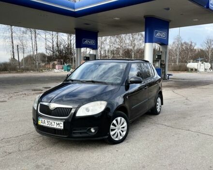 Черный Шкода Фабия, объемом двигателя 1.4 л и пробегом 230 тыс. км за 4400 $, фото 12 на Automoto.ua