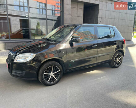 Черный Шкода Фабия, объемом двигателя 1.4 л и пробегом 217 тыс. км за 5999 $, фото 14 на Automoto.ua