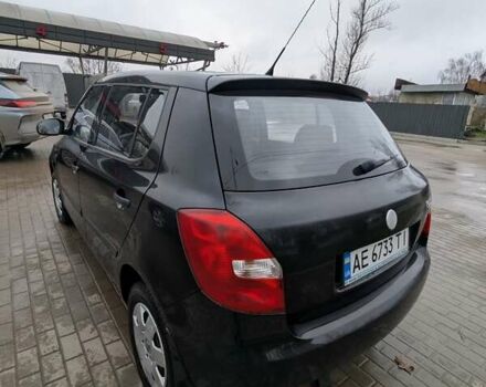 Черный Шкода Фабия, объемом двигателя 1.39 л и пробегом 230 тыс. км за 4500 $, фото 2 на Automoto.ua