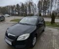 Черный Шкода Фабия, объемом двигателя 1.39 л и пробегом 230 тыс. км за 4500 $, фото 1 на Automoto.ua