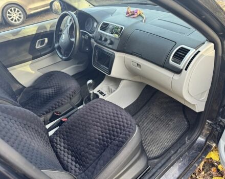 Шкода Фабия 2008 в Кролевце на Automoto.ua Черный Шкода Фабия, объемом двигателя 1.2 л и пробегом 200 тыс. км за 3950 $, фото 6 на Automoto.ua