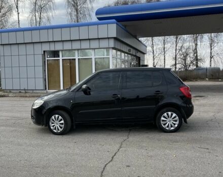 Черный Шкода Фабия, объемом двигателя 1.4 л и пробегом 230 тыс. км за 4400 $, фото 7 на Automoto.ua