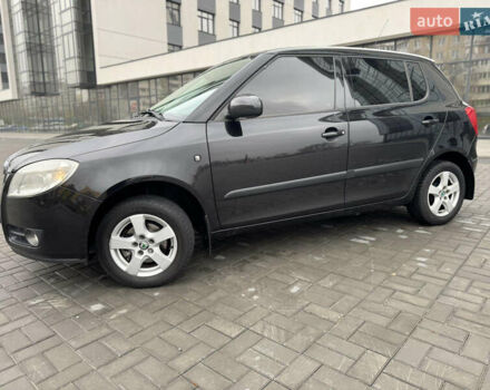 Черный Шкода Фабия, объемом двигателя 1.39 л и пробегом 167 тыс. км за 6450 $, фото 36 на Automoto.ua