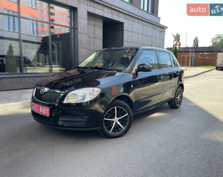 Черный Шкода Фабия, объемом двигателя 1.4 л и пробегом 217 тыс. км за 5999 $, фото 11 на Automoto.ua