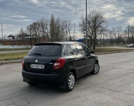 Черный Шкода Фабия, объемом двигателя 1.4 л и пробегом 230 тыс. км за 4400 $, фото 4 на Automoto.ua