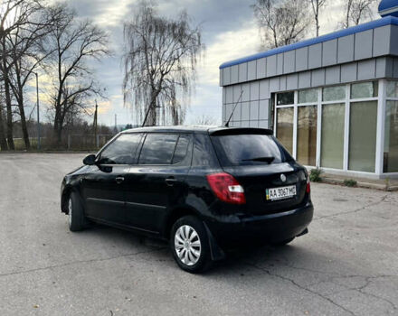 Черный Шкода Фабия, объемом двигателя 1.4 л и пробегом 230 тыс. км за 4400 $, фото 6 на Automoto.ua