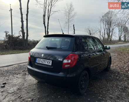 Черный Шкода Фабия, объемом двигателя 1.2 л и пробегом 272 тыс. км за 4200 $, фото 3 на Automoto.ua