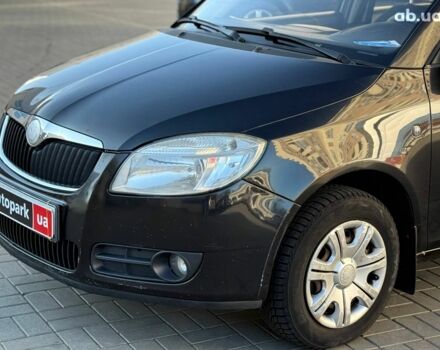 Чорний Шкода Фабія, об'ємом двигуна 1.4 л та пробігом 203 тис. км за 4940 $, фото 3 на Automoto.ua