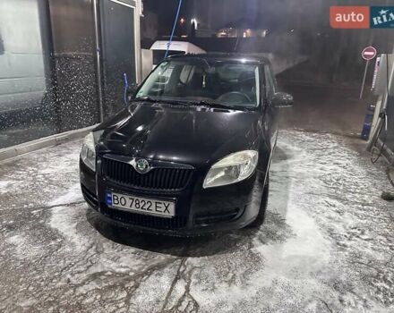 Черный Шкода Фабия, объемом двигателя 1.2 л и пробегом 224 тыс. км за 4700 $, фото 3 на Automoto.ua