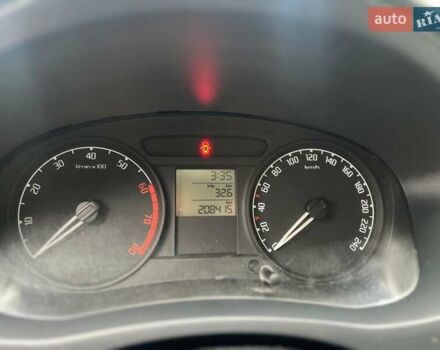 Черный Шкода Фабия, объемом двигателя 1.4 л и пробегом 208 тыс. км за 5300 $, фото 11 на Automoto.ua