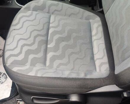 Черный Шкода Фабия, объемом двигателя 1.39 л и пробегом 228 тыс. км за 4000 $, фото 4 на Automoto.ua