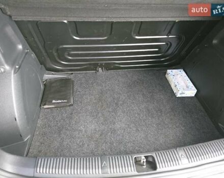 Черный Шкода Фабия, объемом двигателя 1.39 л и пробегом 237 тыс. км за 4700 $, фото 11 на Automoto.ua