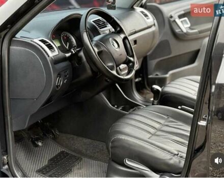 Чорний Шкода Фабія, об'ємом двигуна 1.39 л та пробігом 265 тис. км за 4900 $, фото 7 на Automoto.ua