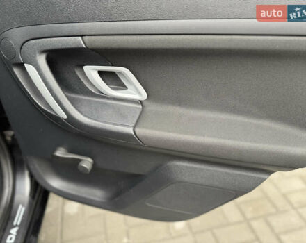 Черный Шкода Фабия, объемом двигателя 1.39 л и пробегом 167 тыс. км за 6450 $, фото 20 на Automoto.ua