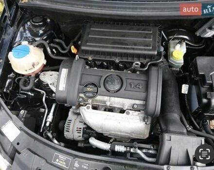 Черный Шкода Фабия, объемом двигателя 1.39 л и пробегом 237 тыс. км за 4700 $, фото 19 на Automoto.ua