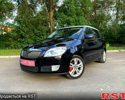 Черный Шкода Фабия, объемом двигателя 1.6 л и пробегом 206 тыс. км за 5600 $, фото 1 на Automoto.ua