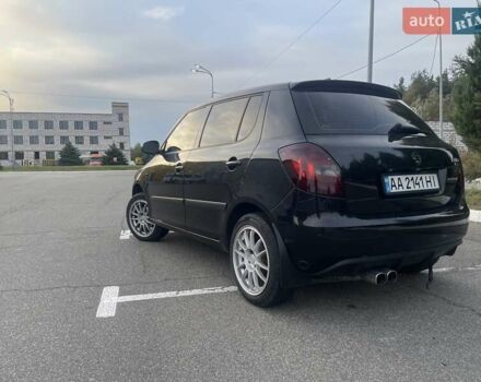 Черный Шкода Фабия, объемом двигателя 1.39 л и пробегом 234 тыс. км за 5000 $, фото 5 на Automoto.ua