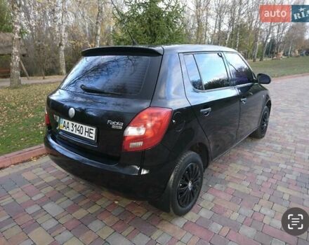 Черный Шкода Фабия, объемом двигателя 1.39 л и пробегом 237 тыс. км за 4700 $, фото 7 на Automoto.ua