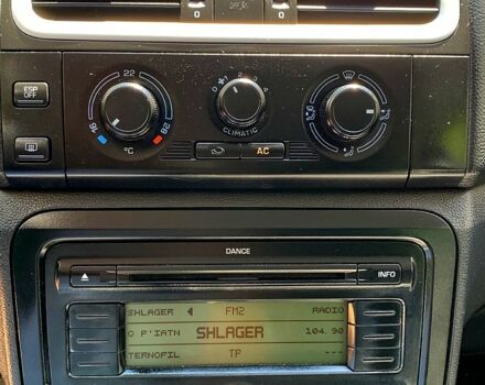 Черный Шкода Фабия, объемом двигателя 1.6 л и пробегом 206 тыс. км за 5600 $, фото 7 на Automoto.ua