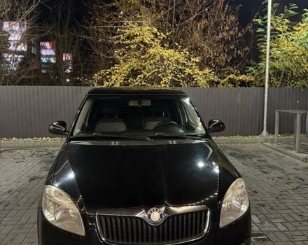 Черный Шкода Фабия, объемом двигателя 1.39 л и пробегом 185 тыс. км за 4500 $, фото 5 на Automoto.ua