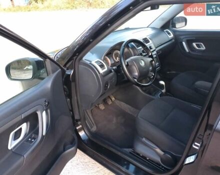 Черный Шкода Фабия, объемом двигателя 1.4 л и пробегом 135 тыс. км за 5500 $, фото 2 на Automoto.ua