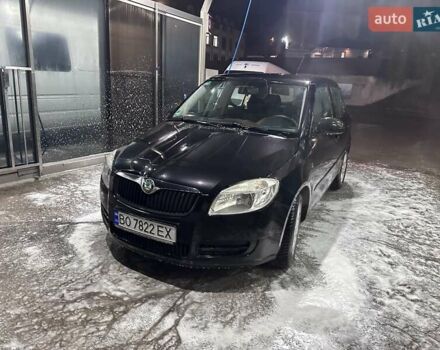 Черный Шкода Фабия, объемом двигателя 1.2 л и пробегом 224 тыс. км за 4700 $, фото 2 на Automoto.ua