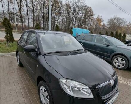 Черный Шкода Фабия, объемом двигателя 1.39 л и пробегом 230 тыс. км за 4500 $, фото 6 на Automoto.ua