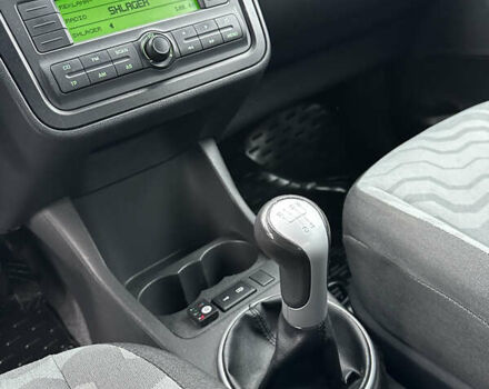 Чорний Шкода Фабія, об'ємом двигуна 1.4 л та пробігом 191 тис. км за 5350 $, фото 38 на Automoto.ua