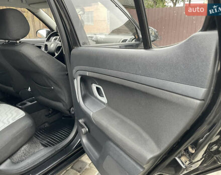 Чорний Шкода Фабія, об'ємом двигуна 1.4 л та пробігом 238 тис. км за 5150 $, фото 41 на Automoto.ua