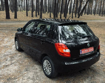 Черный Шкода Фабия, объемом двигателя 1.4 л и пробегом 200 тыс. км за 5600 $, фото 12 на Automoto.ua