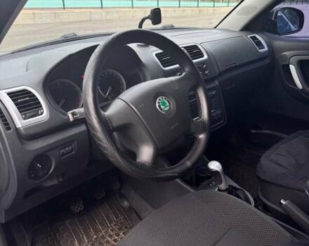 Черный Шкода Фабия, объемом двигателя 1.6 л и пробегом 114 тыс. км за 6100 $, фото 12 на Automoto.ua