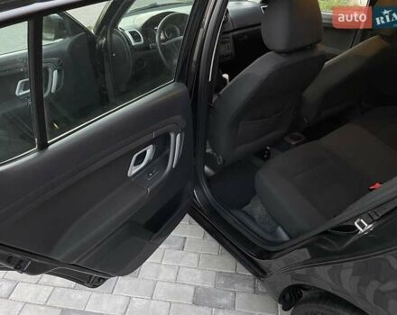 Черный Шкода Фабия, объемом двигателя 1.6 л и пробегом 190 тыс. км за 6400 $, фото 13 на Automoto.ua