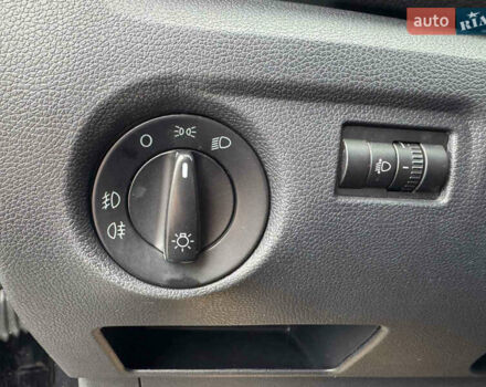 Черный Шкода Фабия, объемом двигателя 1.39 л и пробегом 167 тыс. км за 6450 $, фото 35 на Automoto.ua