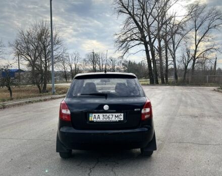 Черный Шкода Фабия, объемом двигателя 1.4 л и пробегом 230 тыс. км за 4400 $, фото 5 на Automoto.ua