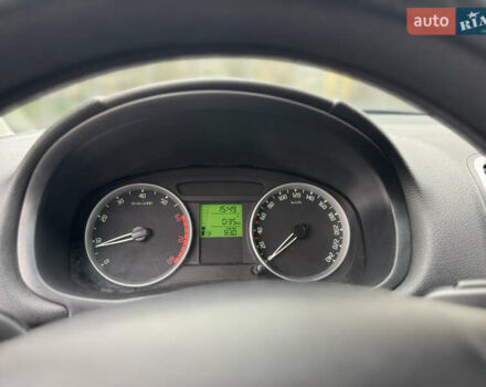 Черный Шкода Фабия, объемом двигателя 1.39 л и пробегом 167 тыс. км за 6450 $, фото 11 на Automoto.ua