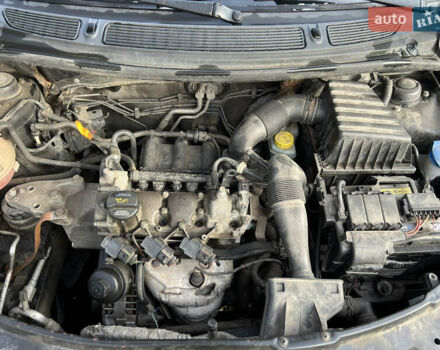 Черный Шкода Фабия, объемом двигателя 1.2 л и пробегом 272 тыс. км за 4200 $, фото 24 на Automoto.ua