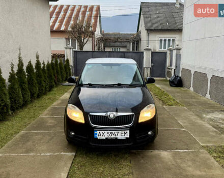Черный Шкода Фабия, объемом двигателя 1.4 л и пробегом 250 тыс. км за 4000 $, фото 1 на Automoto.ua