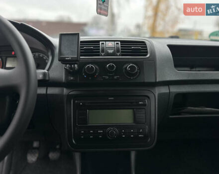 Черный Шкода Фабия, объемом двигателя 1.2 л и пробегом 95 тыс. км за 5200 $, фото 27 на Automoto.ua