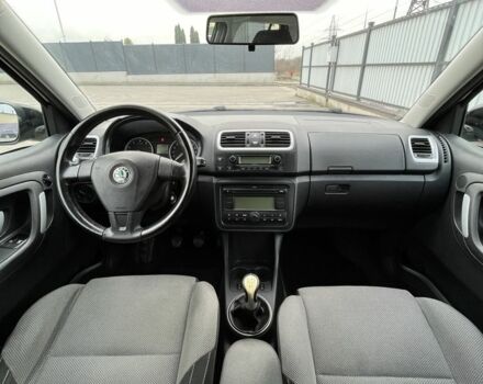 Черный Шкода Фабия, объемом двигателя 1.4 л и пробегом 213 тыс. км за 5700 $, фото 18 на Automoto.ua