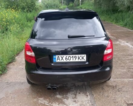 Черный Шкода Фабия, объемом двигателя 1.6 л и пробегом 216 тыс. км за 7300 $, фото 4 на Automoto.ua