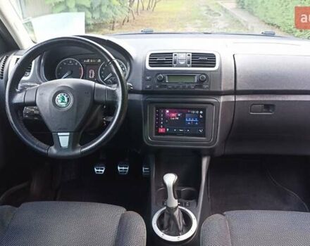 Черный Шкода Фабия, объемом двигателя 1.6 л и пробегом 210 тыс. км за 6700 $, фото 10 на Automoto.ua