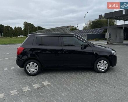 Черный Шкода Фабия, объемом двигателя 1.2 л и пробегом 250 тыс. км за 4400 $, фото 4 на Automoto.ua