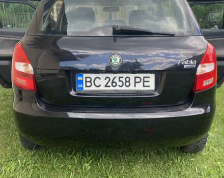 Черный Шкода Фабия, объемом двигателя 1.2 л и пробегом 285 тыс. км за 3300 $, фото 12 на Automoto.ua