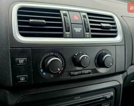 Чорний Шкода Фабія, об'ємом двигуна 1.6 л та пробігом 201 тис. км за 7999 $, фото 44 на Automoto.ua