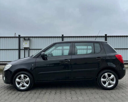 Черный Шкода Фабия, объемом двигателя 1.39 л и пробегом 216 тыс. км за 5700 $, фото 2 на Automoto.ua