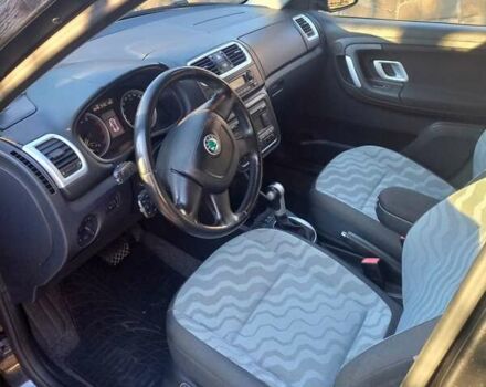 Чорний Шкода Фабія, об'ємом двигуна 1.6 л та пробігом 185 тис. км за 6900 $, фото 3 на Automoto.ua
