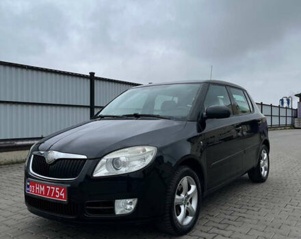 Черный Шкода Фабия, объемом двигателя 1.39 л и пробегом 216 тыс. км за 5700 $, фото 1 на Automoto.ua